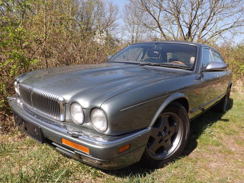 Jaguar Daimler 225.618 km 12.850 € Mettmann 40822