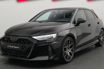 Audi RS3 2.009 km 82.980 &euro; Leverkusen 51373