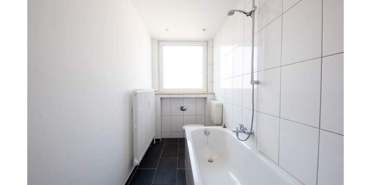 Etagenwohnung Düsseldorf Golzheim - 2 Zimmer, 350.000&euro; | Angebot:24622941