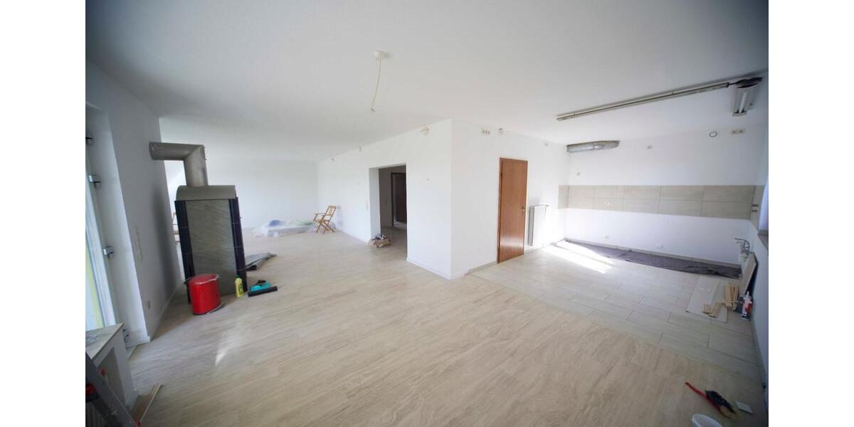 Einfamilienhaus Wuppertal Dönberg - 10 Zimmer, 304 m&sup2;, 3.100&euro; | Angebot:24477426