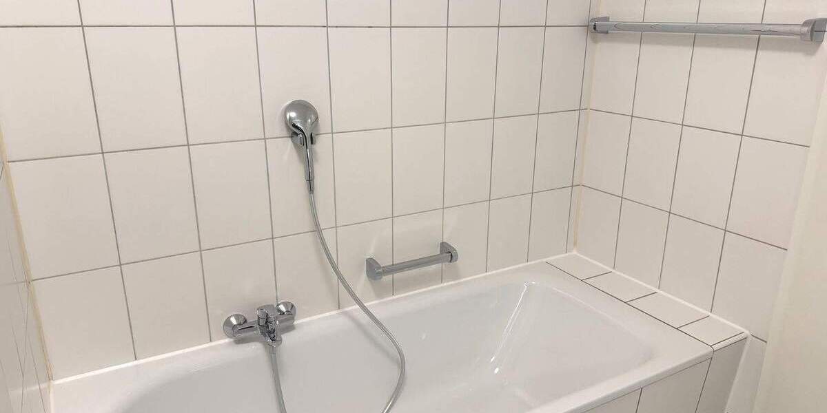 Etagenwohnung Düsseldorf Düsseltal - 2 Zimmer, 74 m&sup2;, 875&euro; | Angebot:25999587