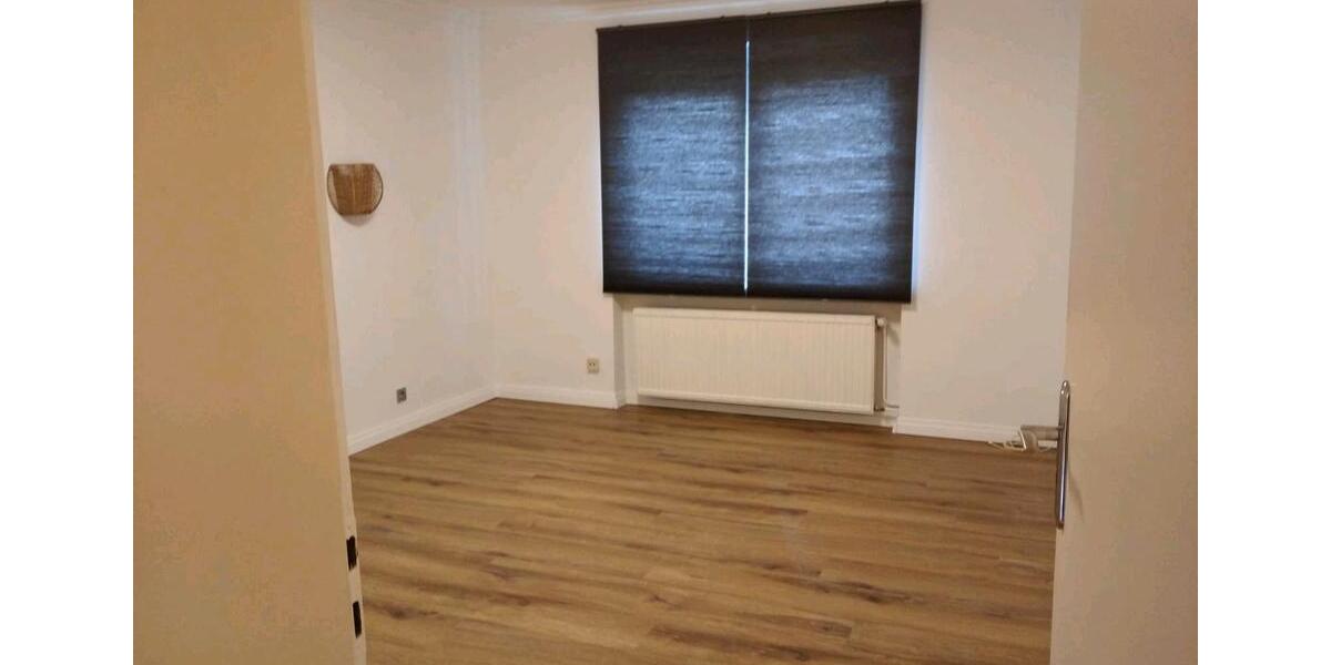 Hochparterre Wuppertal Dönberg - 2 Zimmer, 60 m&sup2;, 620&euro; | Angebot:25794769