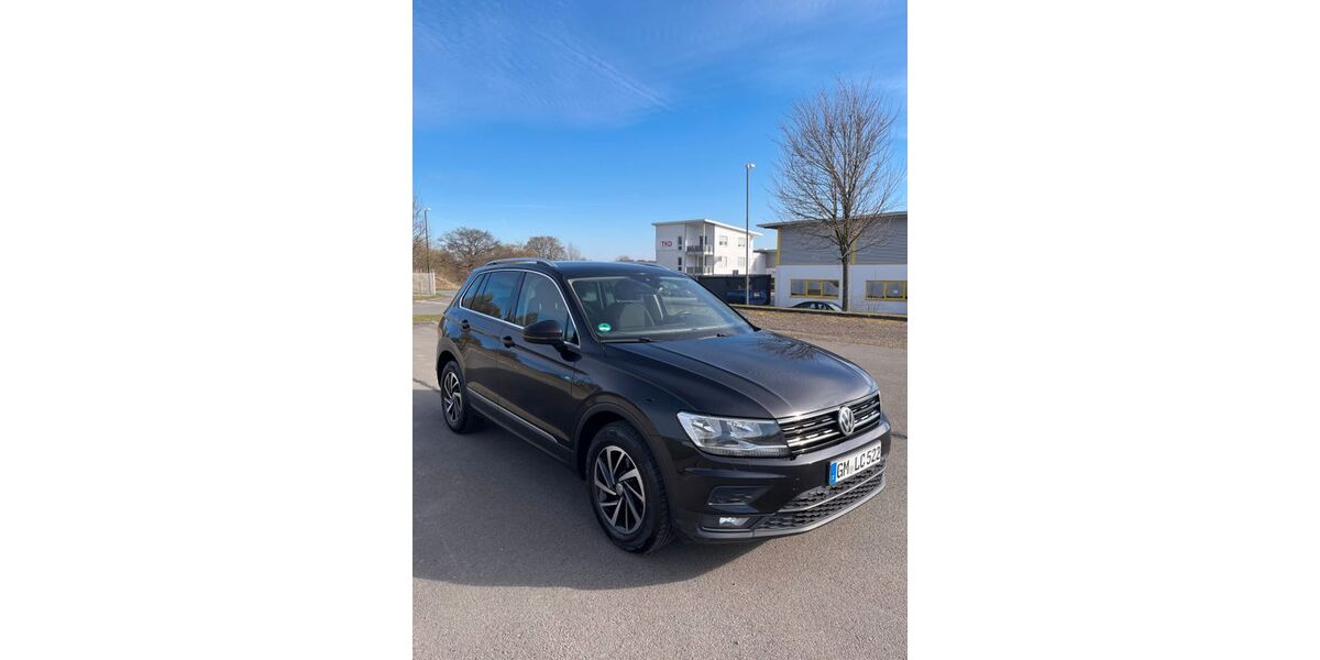 VW Tiguan 193.500 km 15.800 &euro; Hückeswagen 42499