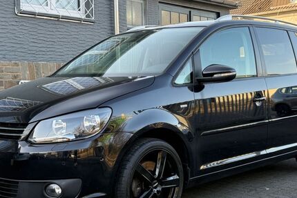 VW Touran 233.000 km 6.400 &euro; Bergisch Gladbach 51469