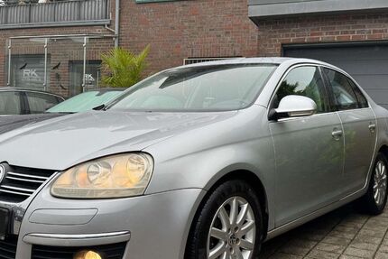 VW Jetta 172.000 km 2.500 € Solingen 42651