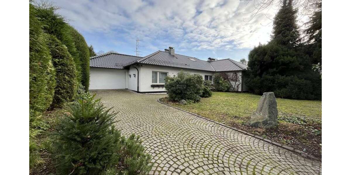Einfamilienhaus Solingen Aufderhöhe - 5 Zimmer, 230 m&sup2;, 680.000&euro; | Angebot:24758566