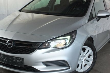 Opel Astra EDITION START-STOP NAVI KLIMA TEMPOMAT 98.758 km 9.904 € Köln 50858