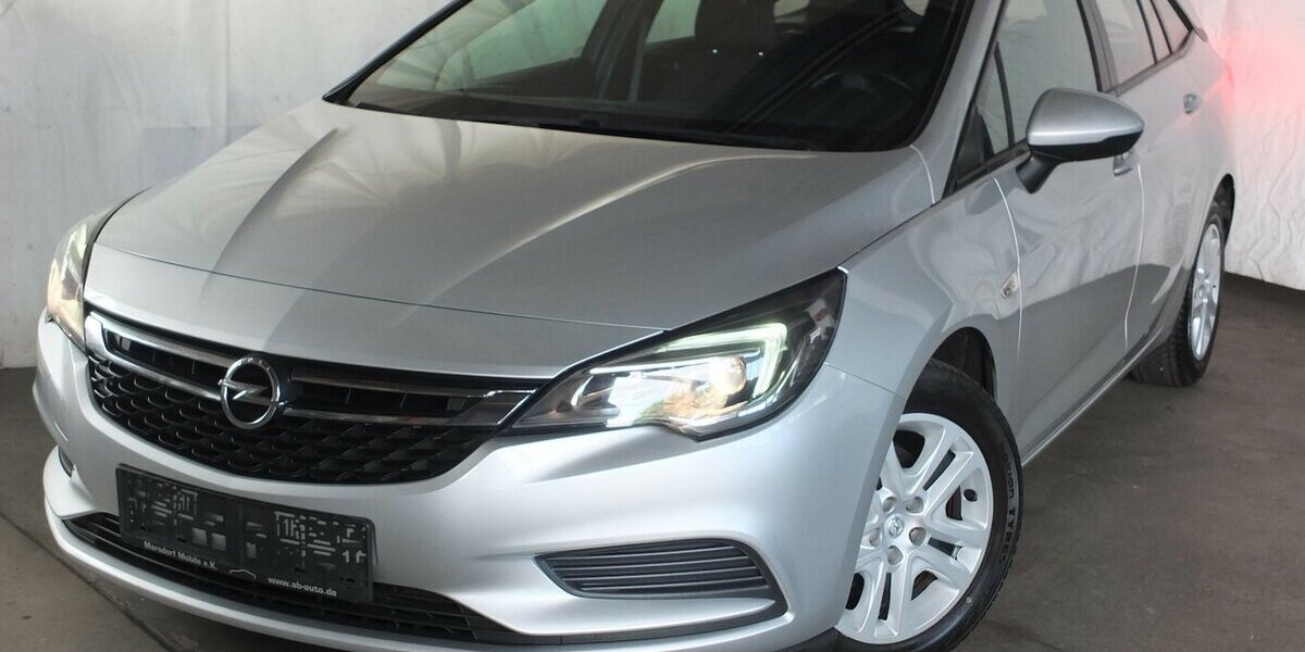 Opel Astra EDITION START-STOP NAVI KLIMA TEMPOMAT 98.758 km 9.904 € Köln 50858