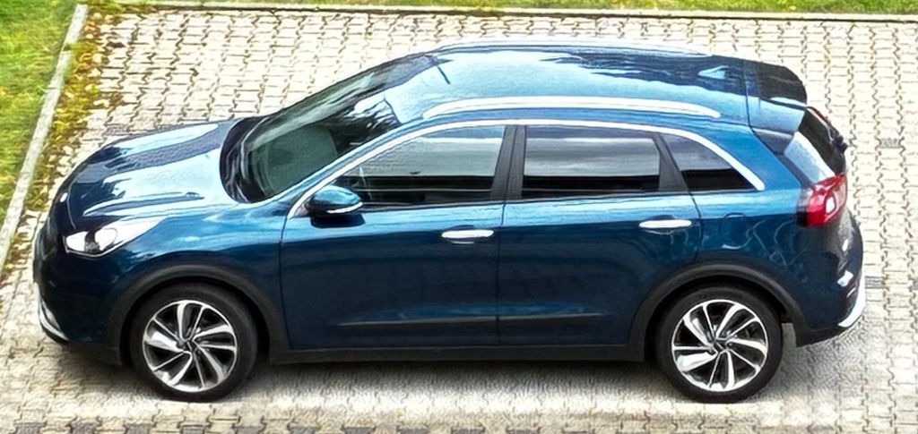Kia Niro 32.000 km 18.000 € Köln 51063