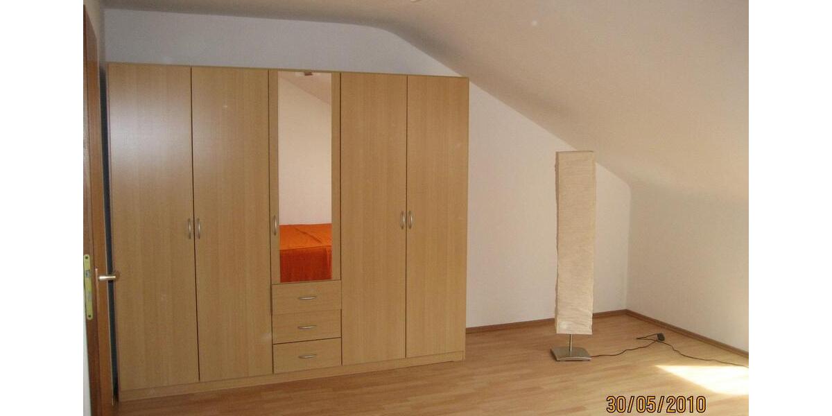 Dachgeschoßwohnung Neuss Augustinusviertel - 2.5 Zimmer, 60 m&sup2;, 695&euro; | Angebot:24603843