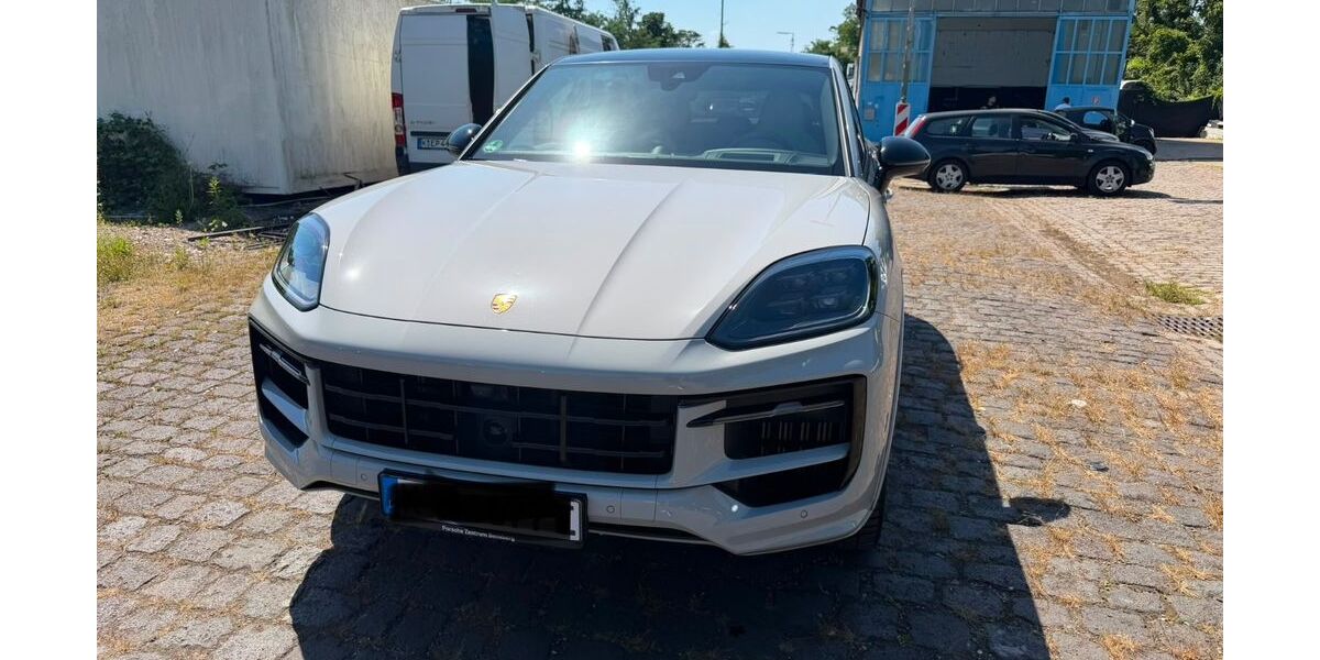 Porsche Cayenne 29.880 km 124.950 &euro; Köln 51107