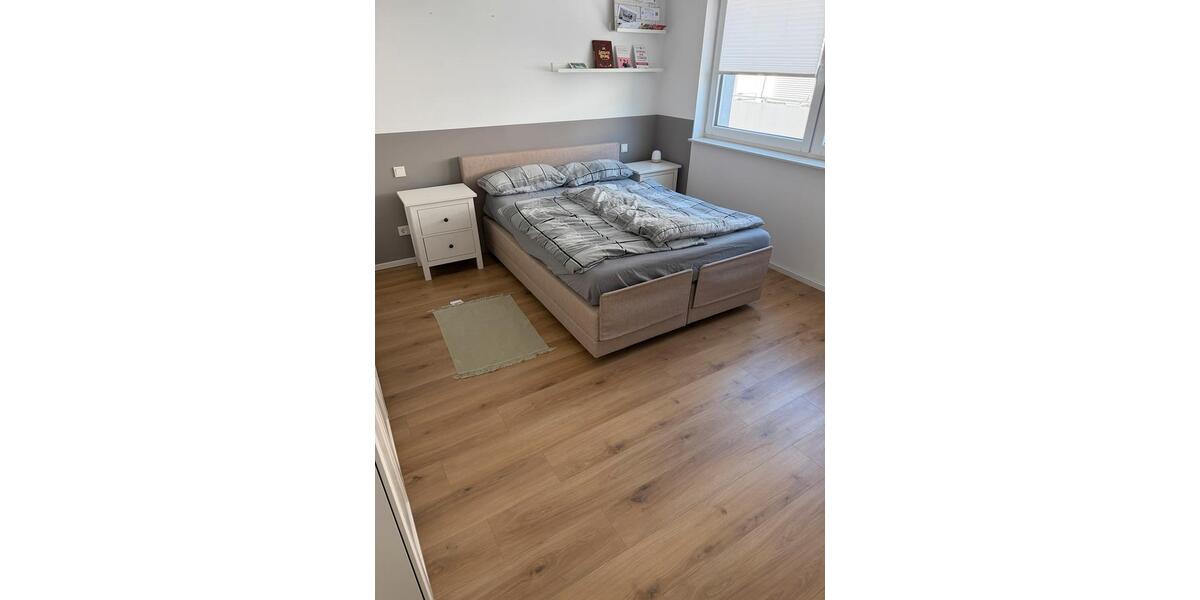 Etagenwohnung Bergisch Gladbach Alt-Frankenforst - 3 Zimmer, 77 m&sup2;, 1.300&euro; | Angebot:27624464