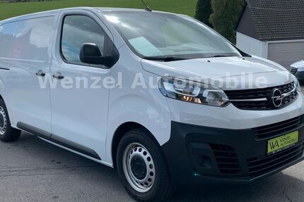 Opel Vivaro 4.928 km 22.895 € Halver 58553