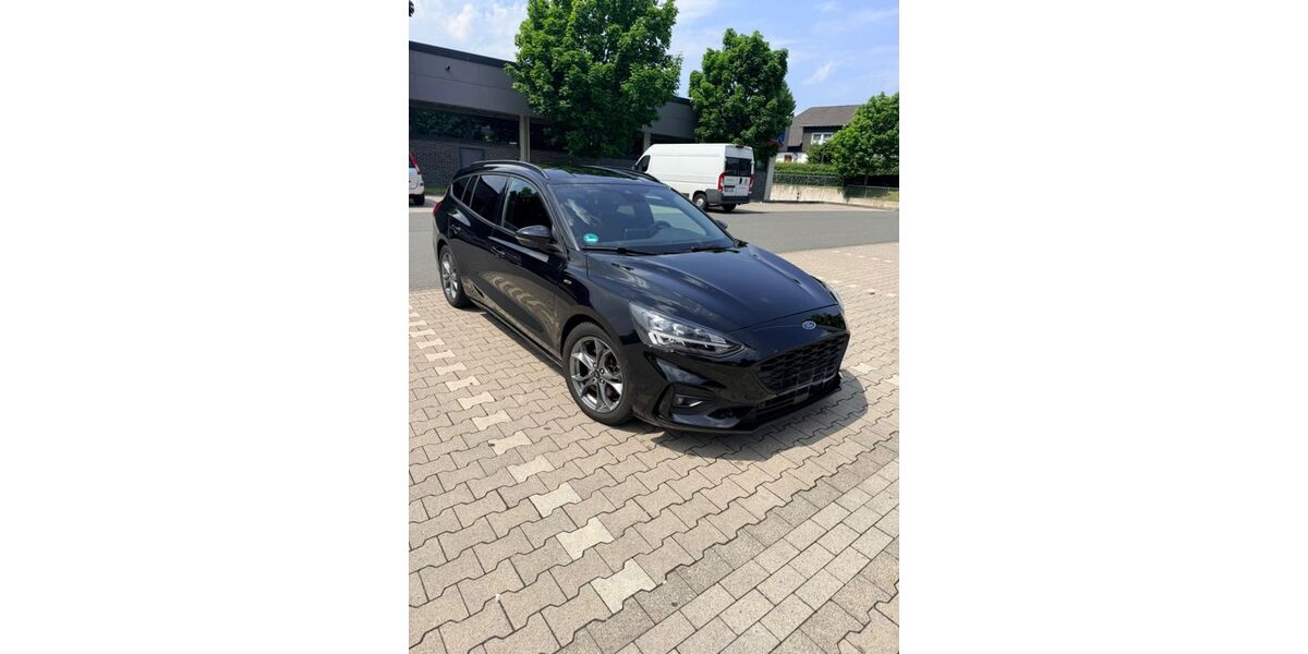 Ford Focus 41.500 km 17.900 &euro; Remscheid 42897