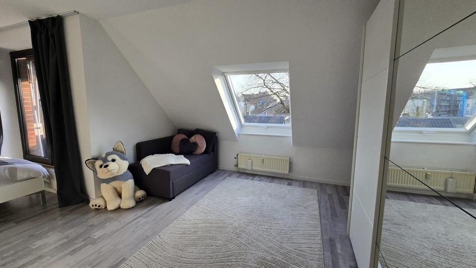 Dachgeschoßwohnung Solingen Ohligs - 2 Zimmer, 57 m&sup2;, 160.000&euro; | Angebot:26877057