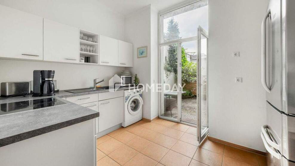 Vollständig modernisierte Altbauwohnung mit Terrasse in bester Lage von Düsseldorf-Eller 2 zimmer