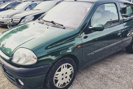 Renault Clio 84.672 km 1.290 &euro; Düsseldorf 40231