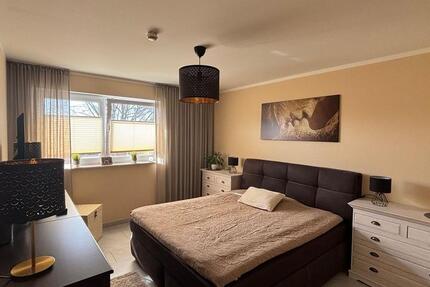 Wohnung Bergisch Gladbach Alt-Frankenforst - 4 Zimmer, 136 m&sup2;, 1.765&euro; | Angebot:25377614