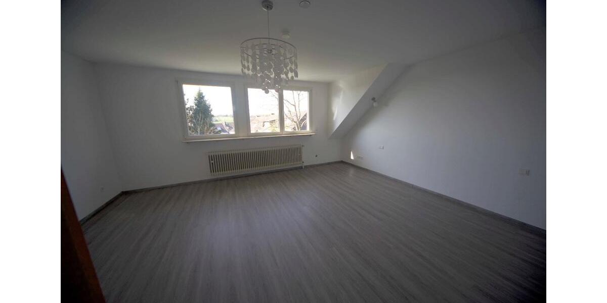 Einfamilienhaus Wuppertal Dönberg - 10 Zimmer, 304 m&sup2;, 3.100&euro; | Angebot:24477426