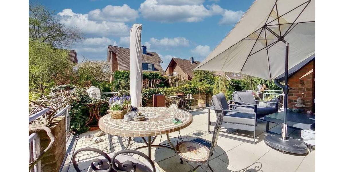 Einfamilienhaus Neuss Furth-Mitte - 9 Zimmer, 302 m&sup2;, 1.250.000&euro; | Angebot:23939467