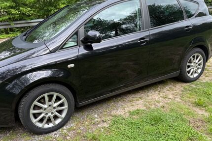 Seat Altea 220.000 km 3.400 € Solingen 42659
