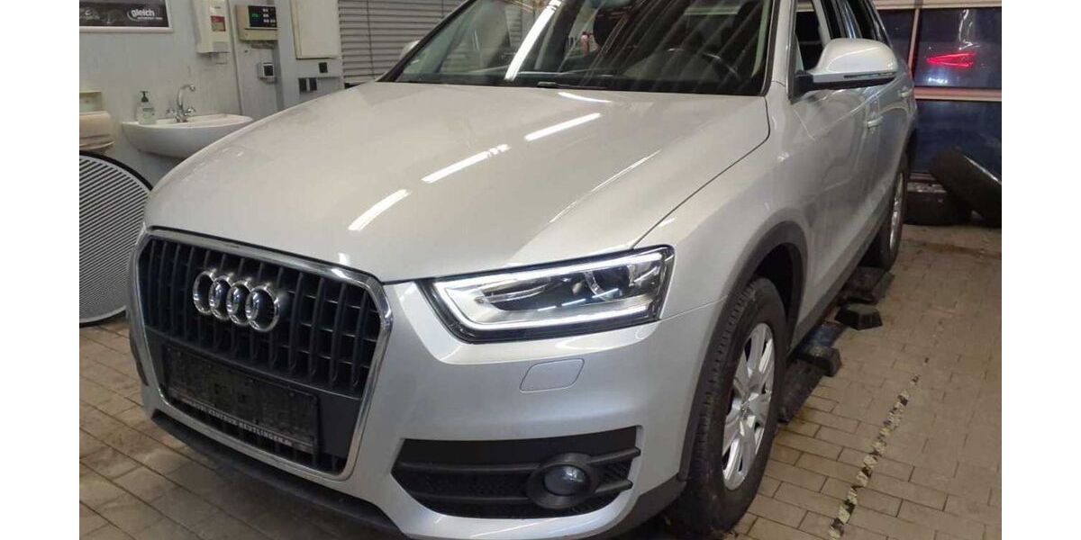 Audi Q3 235.000 km 8.990 &euro; Düsseldorf 40599
