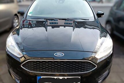 Ford Focus 107.347 km 9.900 € düsseldorf 40476