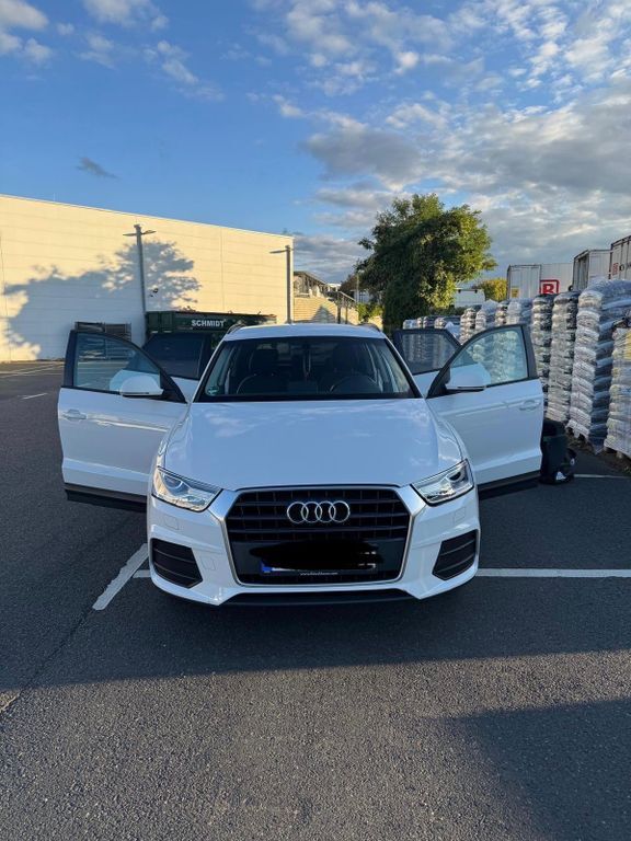 Audi Q3 95.000 km 18.750 € Köln 50823
