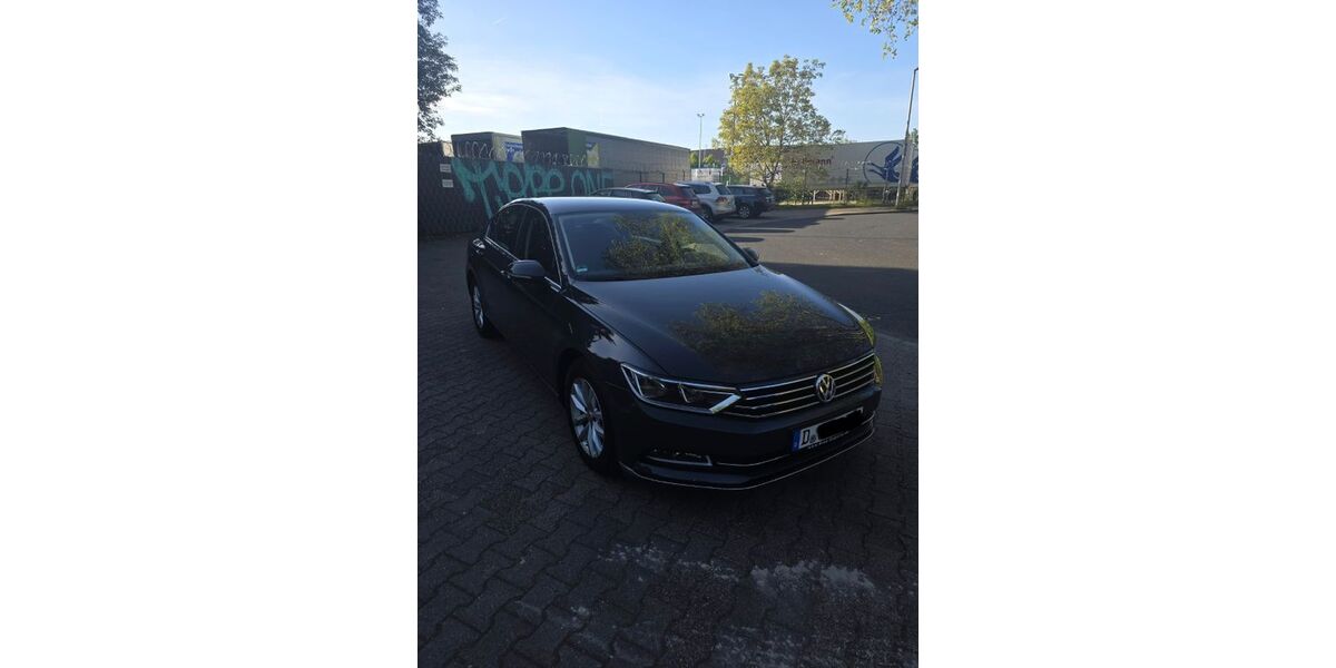 VW Passat 145.000 km 16.000 &euro; Düsseldorf 40225