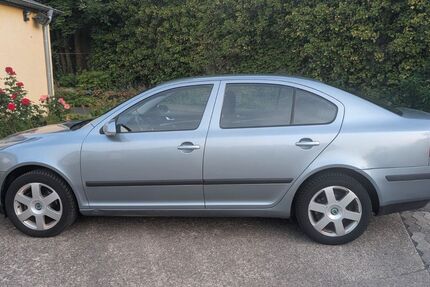 Skoda Octavia 174.000 km 2.200 &euro; Köln 51149