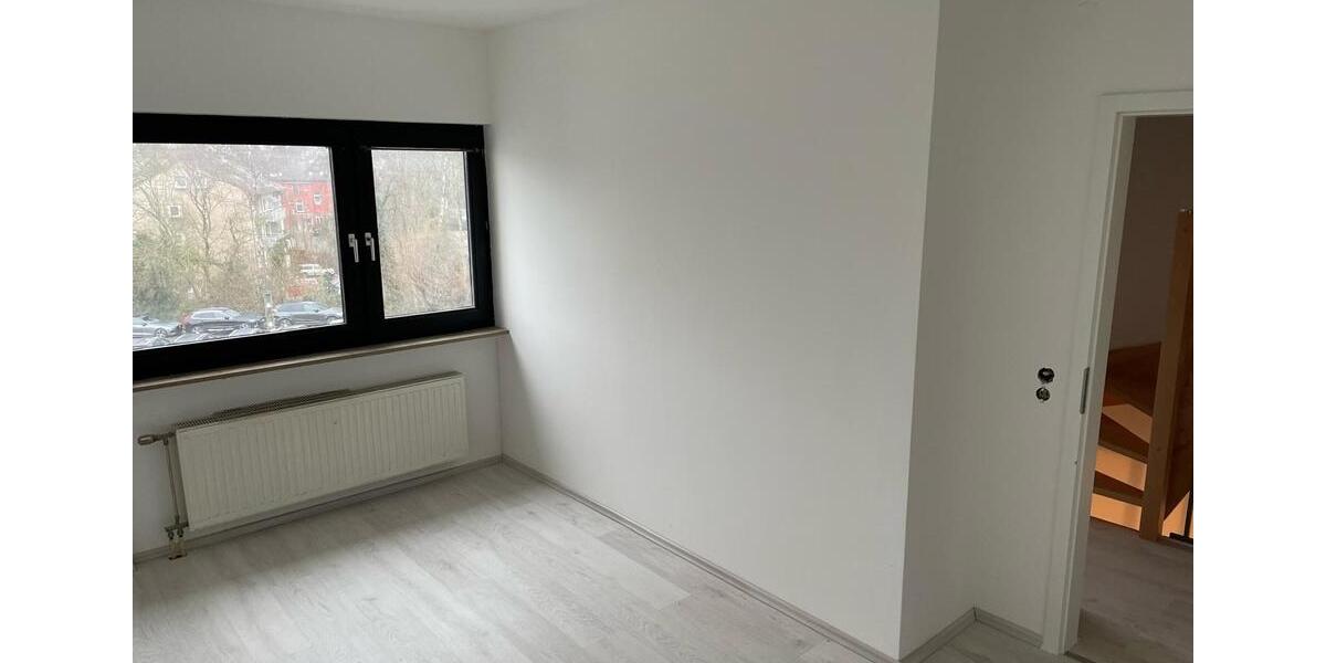 Reihenhaus Düsseldorf Stadtbezirk 3 - 5 Zimmer, 165 m&sup2;, 1.800&euro; | Angebot:25967730