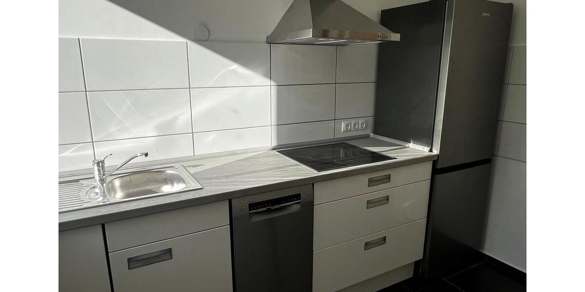 Dachgeschoßwohnung Radevormwald - 3.5 Zimmer, 90 m&sup2;, 810&euro; | Angebot:24869986