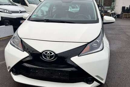 Toyota Aygo 87.000 km 5.100 &euro; Köln 51069