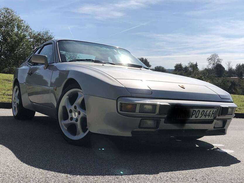 944