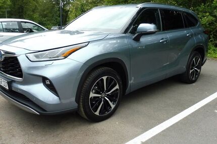 Toyota Highlander 125.789 km 36.500 € Köln 50678