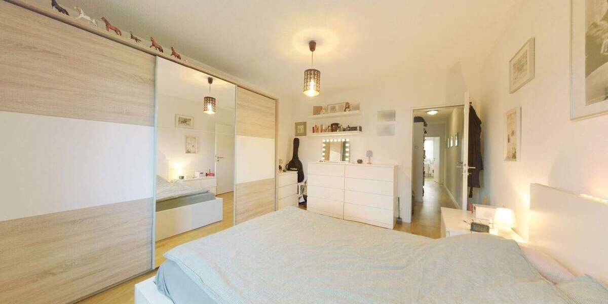 Etagenwohnung Bergisch Gladbach Moitzfeld - 4 Zimmer, 98 m&sup2;, 350.000&euro; | Angebot:25686724