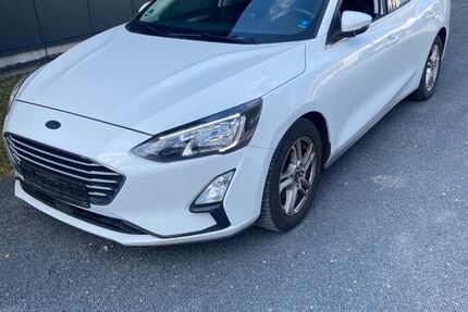 Ford Focus 95.000 km 6.990 &euro; Hilden 40721