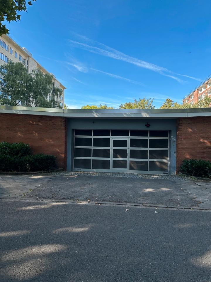 Schöne 3-Zimmer-Wohnung mit großem Balkon in Düsseldorf