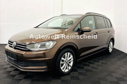 VW Touran 152.700 km 11.999 &euro; Remscheid 42859