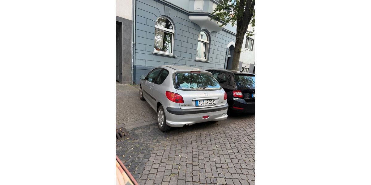 Peugeot 206 95.000 km 5.000 &euro; Düsseldorf 40215