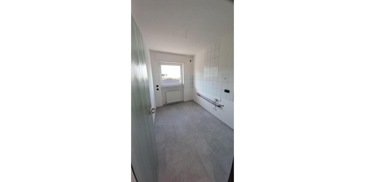 Erdgeschoßwohnung Velbert Velbert-Mitte - 4 Zimmer, 113 m&sup2;, 1.230&euro; | Angebot:24454393