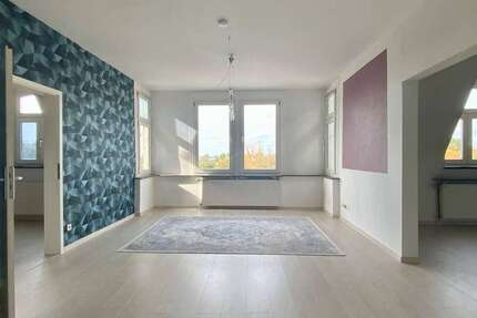 Wohnung zum Kaufen in Solingen 195.000 € 117 m² 4 zimmer