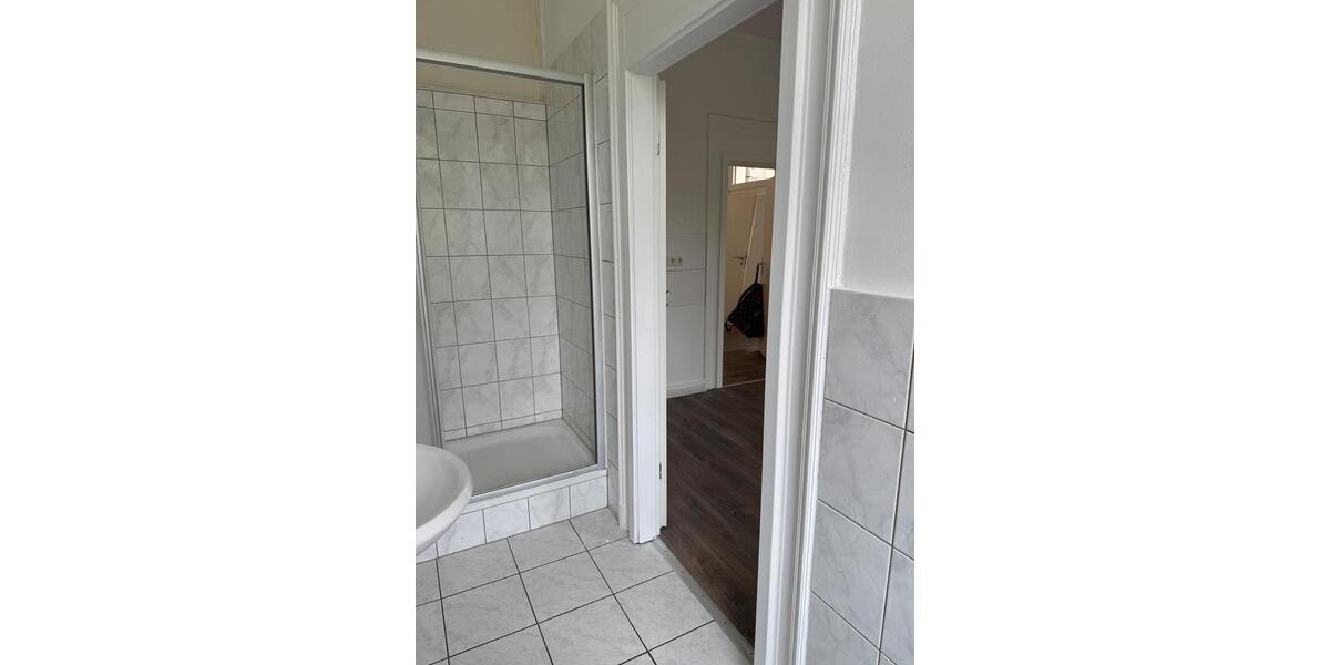 Etagenwohnung Wuppertal Lichtenplatz - 1.5 Zimmer, 50 m&sup2;, 390&euro; | Angebot:26041017