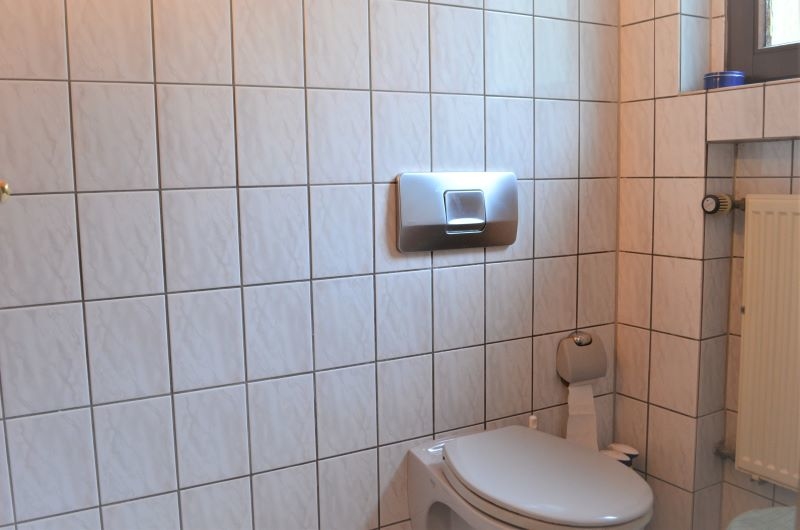 Großzügiges 2 Familien-Doppel-Landhaus mit Nebengebäuden und Pool in sonniger Hanglage! 8 zimmer