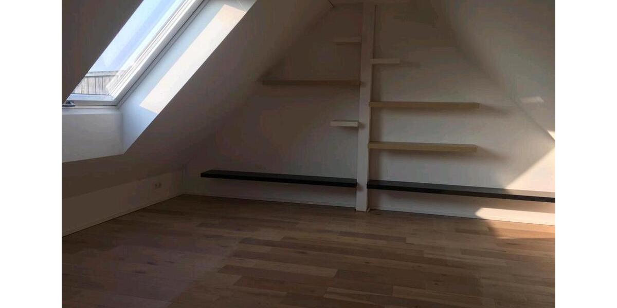 Dachgeschoßwohnung Köln Kalk - 3.5 Zimmer, 104 m&sup2;, 649.000&euro; | Angebot:26730630