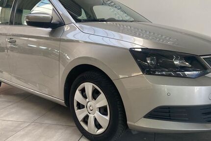 Skoda Fabia 104.374 km 9.780 &euro; Heiligenhaus 42579