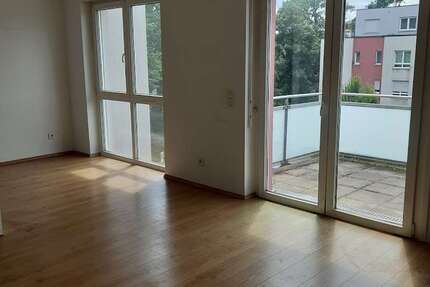 Wohnung Köln Mülheim - 3 Zimmer, 75 m&sup2;, 460&euro; | Angebot:27030118