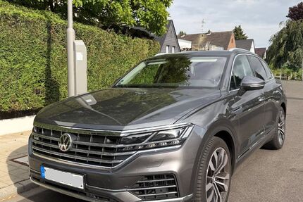 VW Touareg 114.000 km 43.900 &euro; Neuss 41460