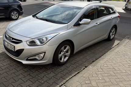 Hyundai i40 179.700 km 5.999 &euro; Bergisch Gladbach 51429