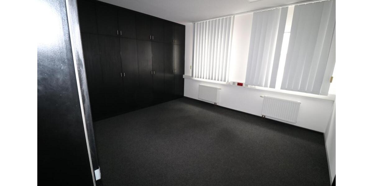 Gewerbeobjekt Langenfeld (Rheinland) - 1.800&euro; | Angebot:26307519